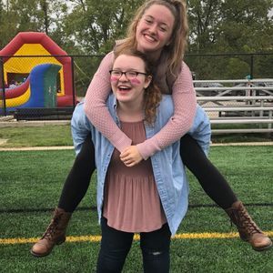 Meet your Posher, Abigail